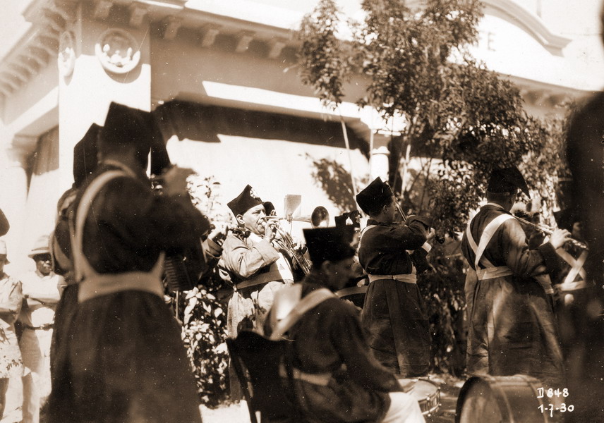 slideshow image